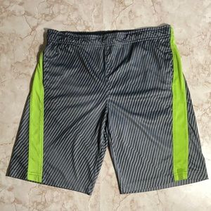 Russell | medium (kids) | grey, green | athletic shorts with pockets